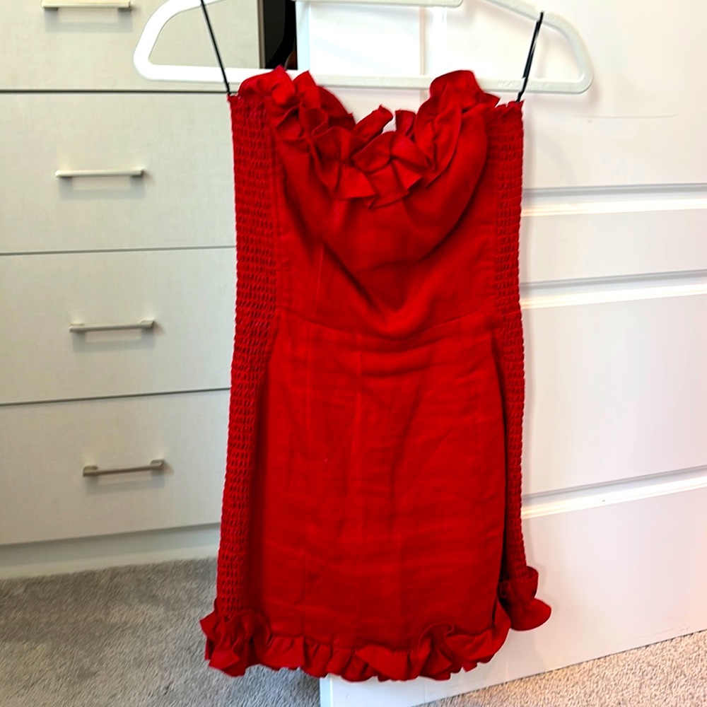 Size 2 Reformation off-the-shoulder red linen dress.